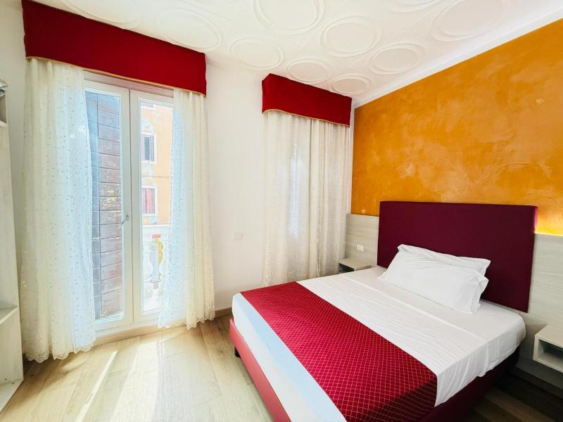 Vacation Venice Rooms - image 46