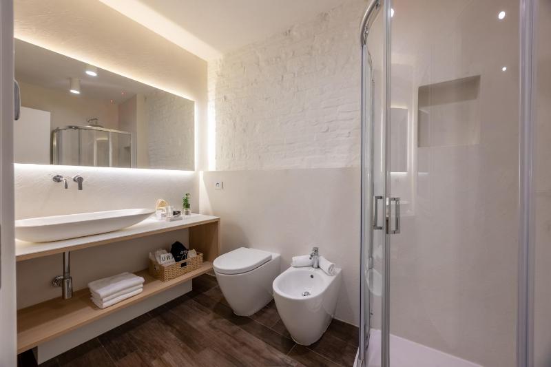 Deluxe Triple Room image 4