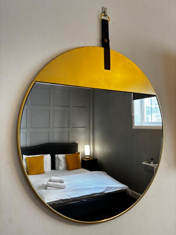 Double Room Ensuite image 3