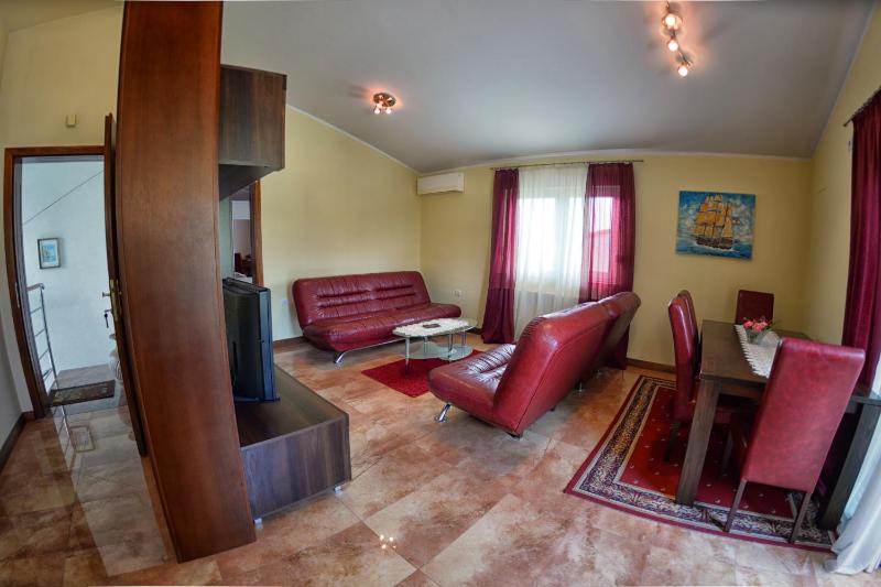 One-Bedroom Apartment with Balcony image 3