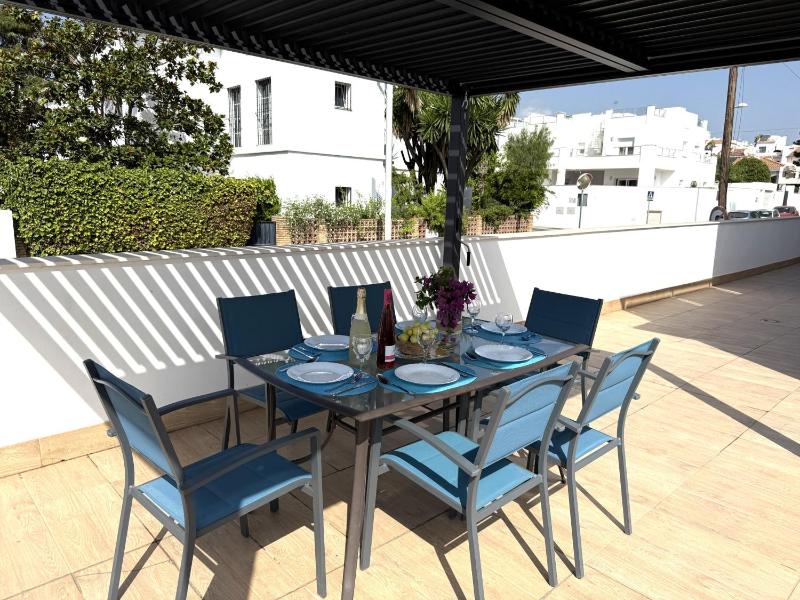 Nerja Paradise Rentals - Villa Verania - image 17