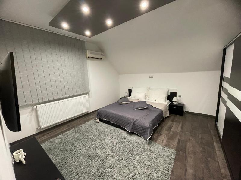 Two-Bedroom Suite image 3
