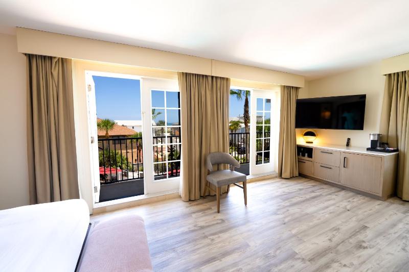 Castillo Real St. Augustine Beach Resort Tapestry by Hilton - image 43