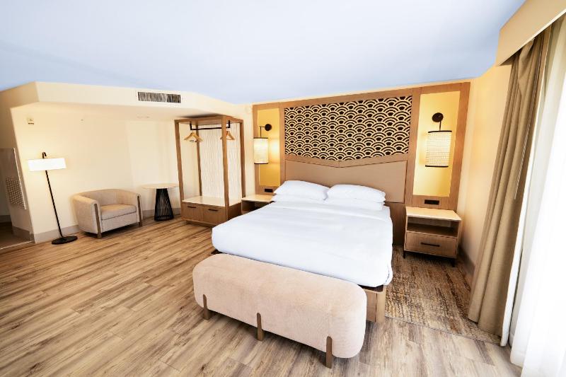 King Room image 3