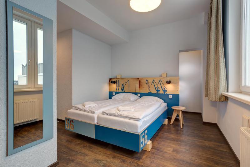 Twin Room image 1