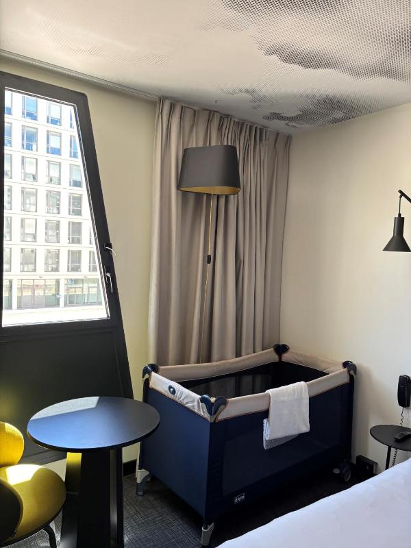 Standard Double Room with Sofa image 2