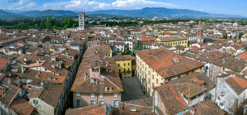 Butterfly Apartment In Lucca - image 11