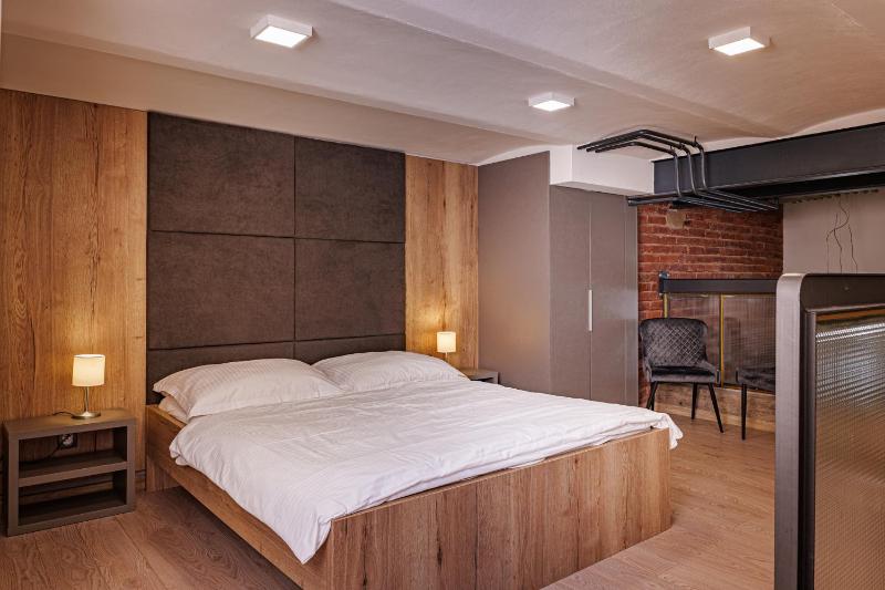 Apartment - Split Level image 1