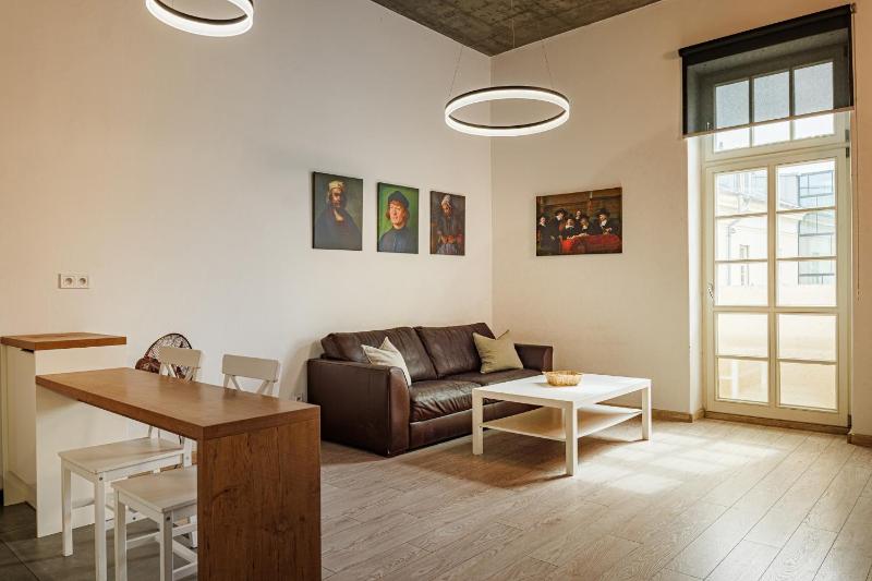 Double Room image 3