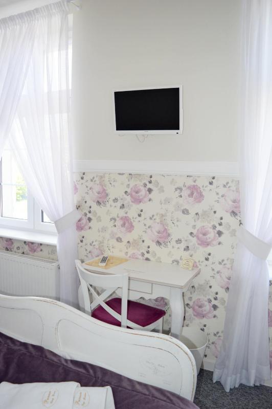 King Room image 4