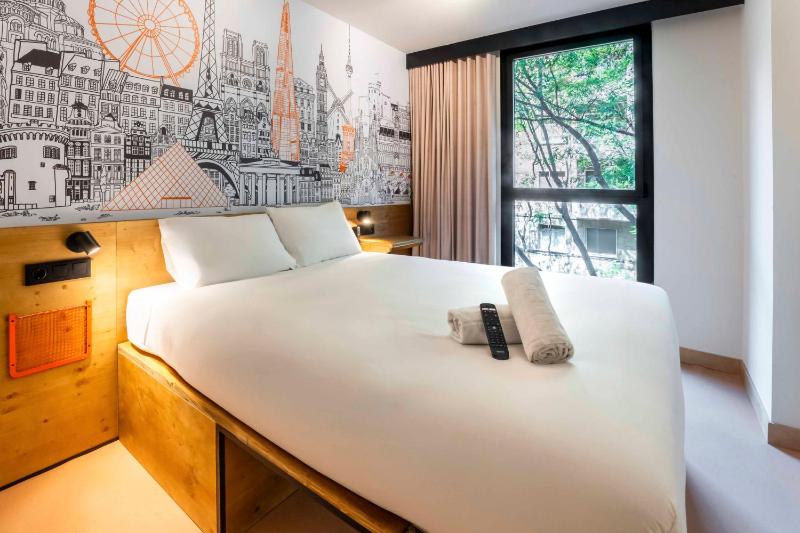 EasyHotel Barcelona La Sagrera - image 7