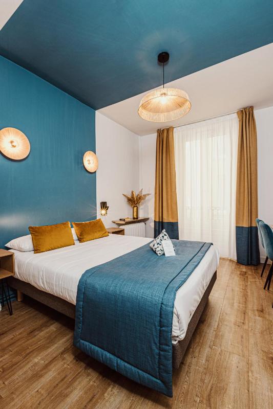 Superior Double Room image 1