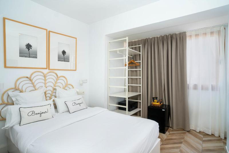 Double Room image 1