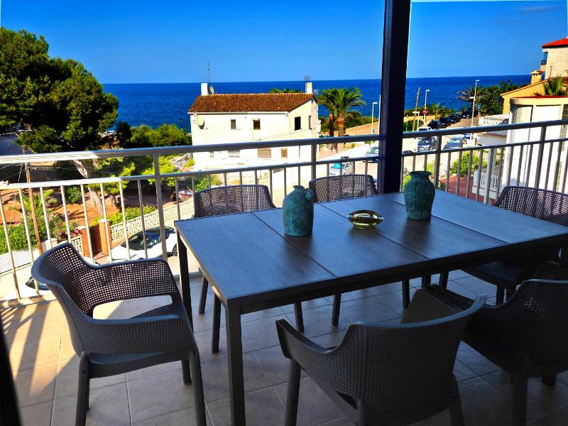 Sunrise Apartment en Playa de la Concha - image 50