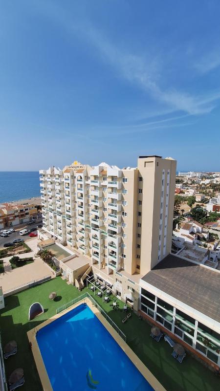 Apartment with Terrace and Sea View image 1