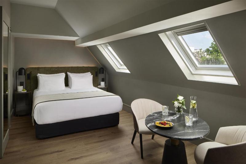 Superior Room image 4