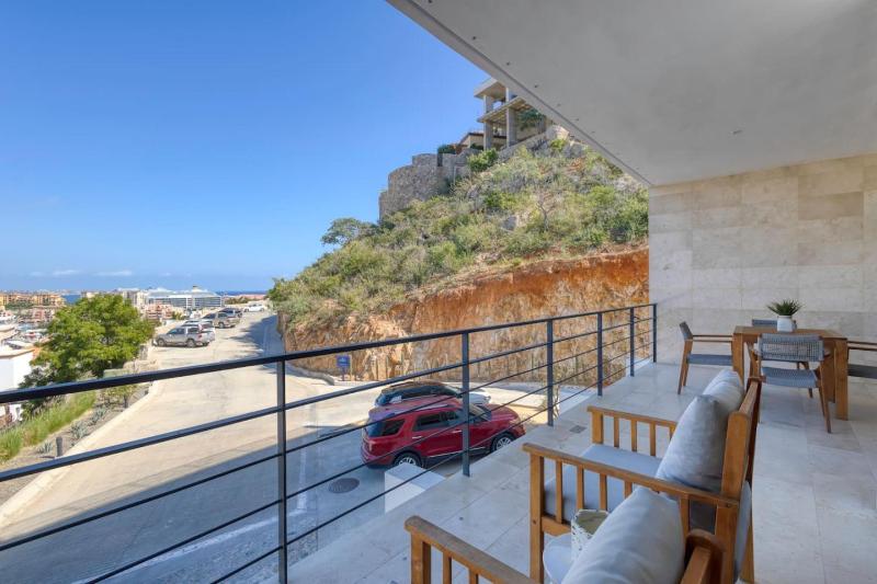 The best views and location 2 BD - image 10