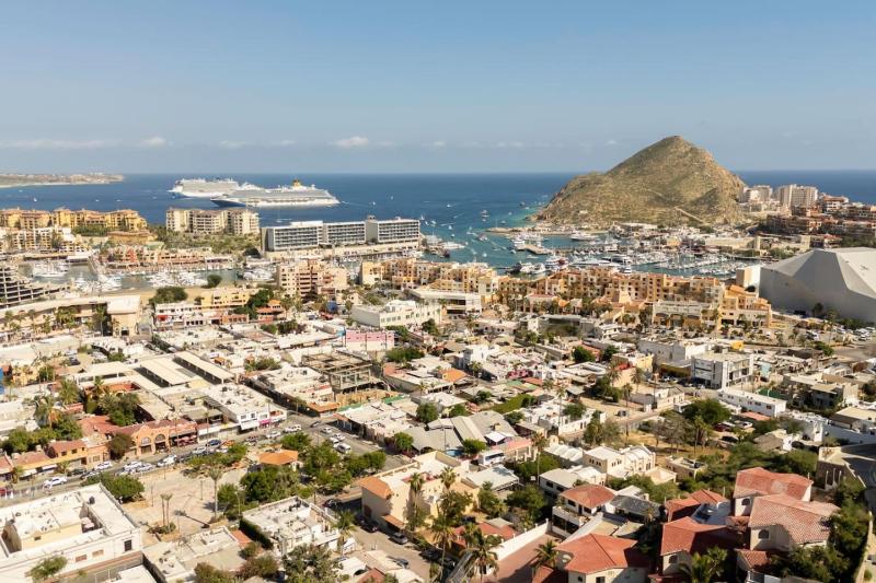 The best views and location 2 BD - image 8