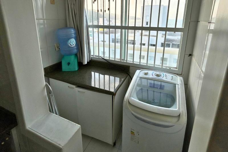 Cobertura com piscina e vista mar - image 13