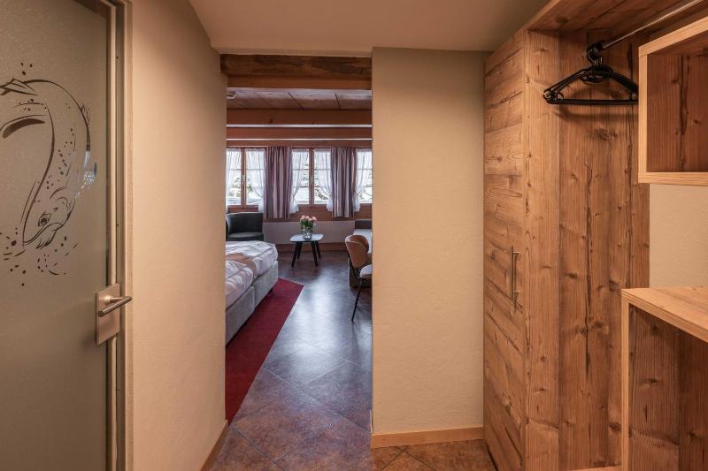 Standard Double Room with Lake View image 1