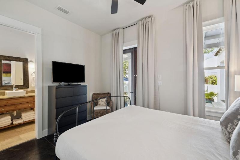Somerset Cottage by 30A Escapes - image 14