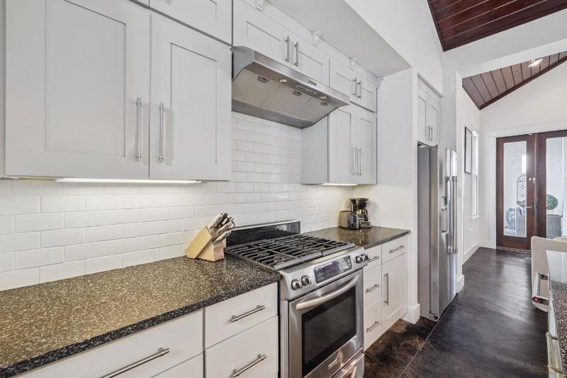 Somerset Cottage by 30A Escapes - image 15