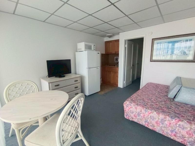 Standard Double Room image 1