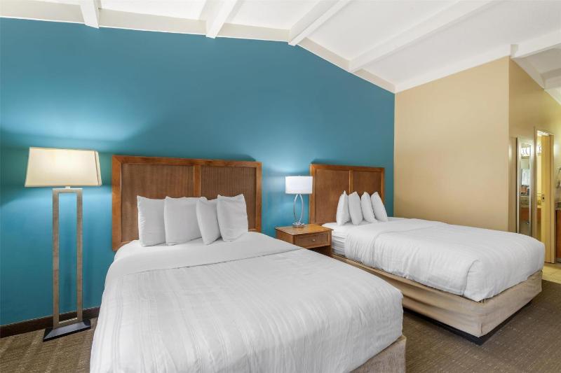 Best Western Charleston Inn - image 42