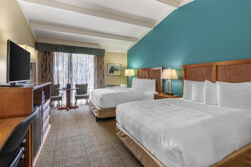 Best Western Charleston Inn - image 11