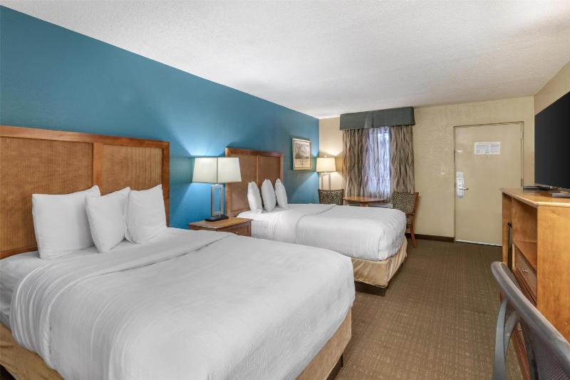 Best Western Charleston Inn - image 8