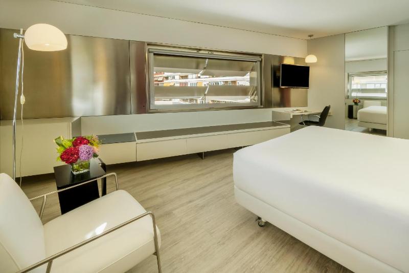 Junior Suite image 1