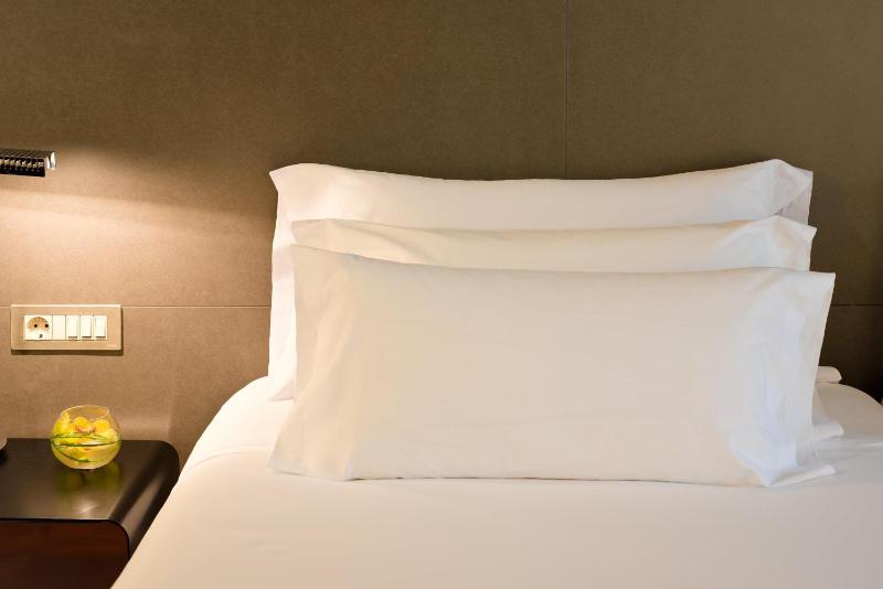 Superior Double or Twin Room image 4