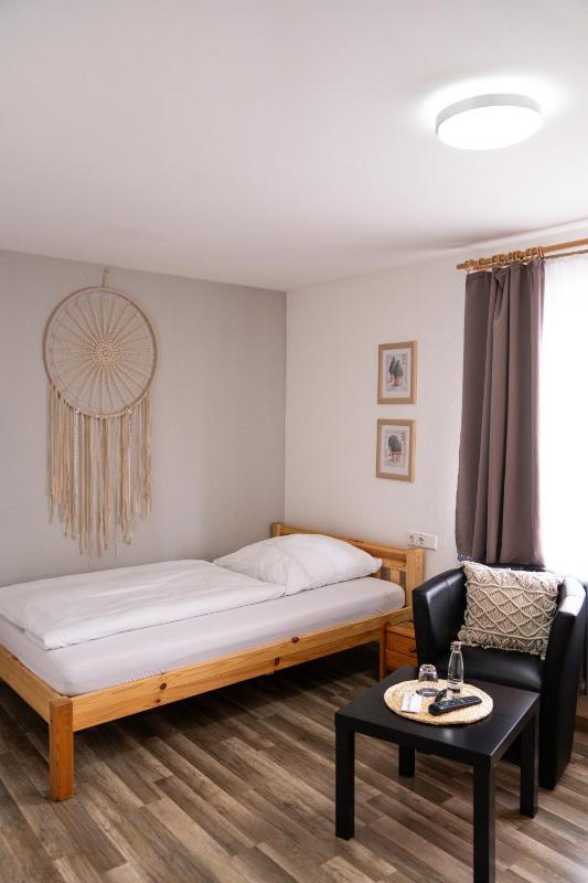 Single Room with Private Bathroom image 2