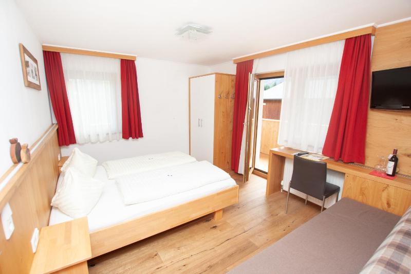 Standard Double Room image 1