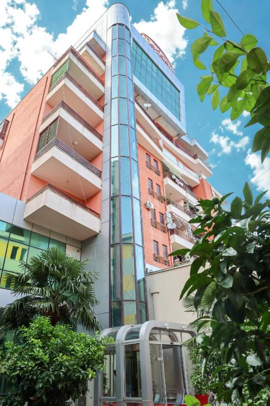 Meridian Luxury Apartments - image 3