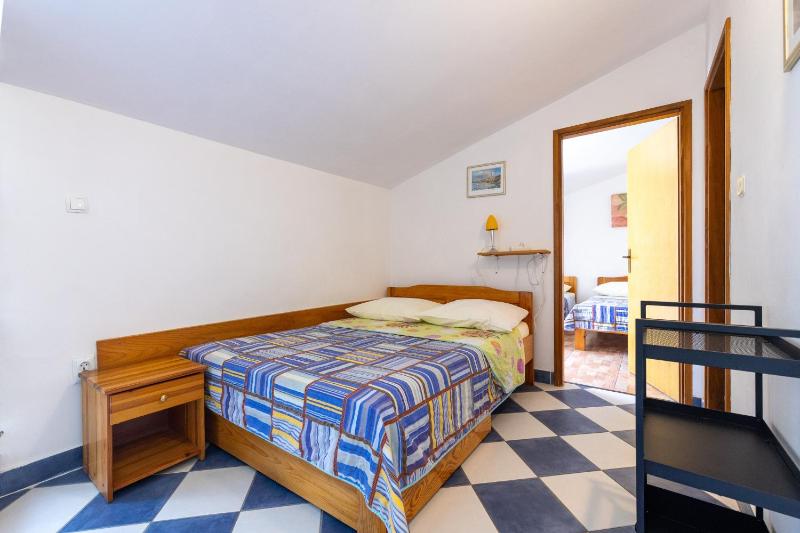 One-Bedroom Apartment with Balcony and Sea View image 1