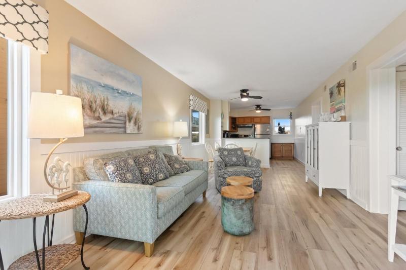 SO5A - Oceanside Bungalow - image 33