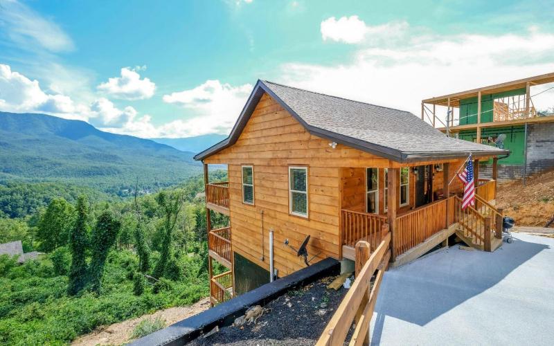Breathtaking mountain views! June discounts available! - Birdhouse - - image 18