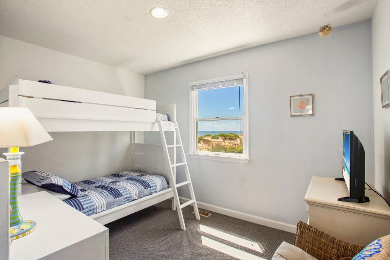 7083 - Ocean Haven - image 13