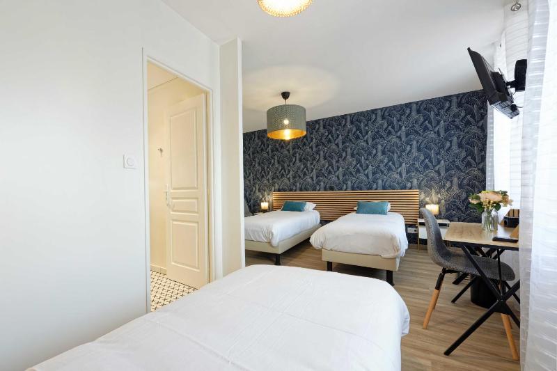 Triple Room image 1