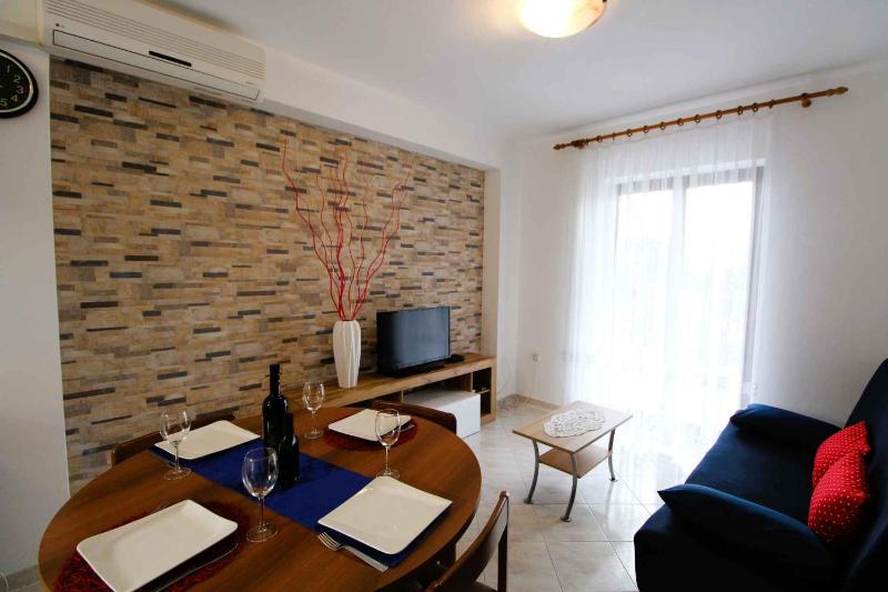 House and Apartments in Labin 8758 - image 9