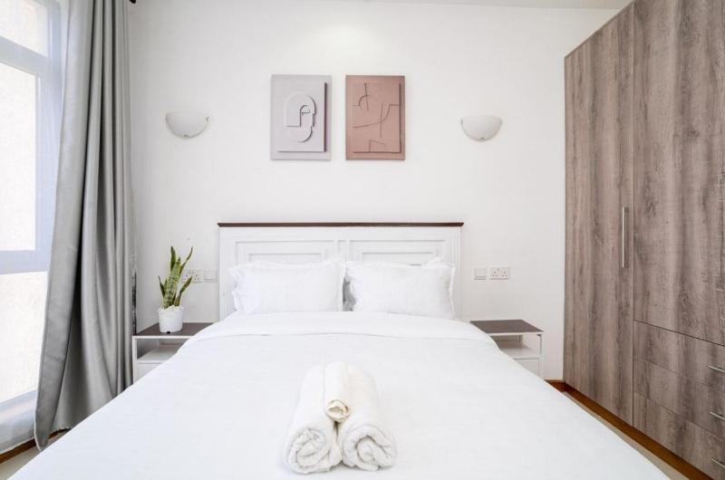 Mordern Luxury - image 8