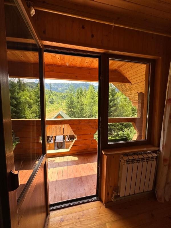 Double Room with Balcony image 4