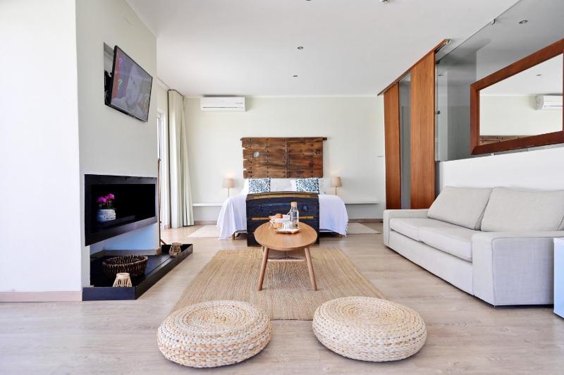 Suite with Private Pool image 2