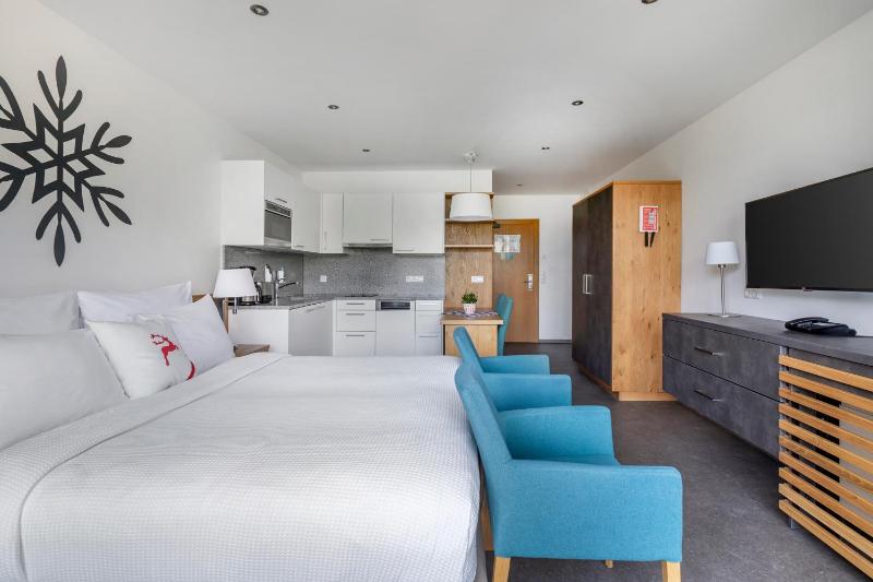 Studio Apartment image 4
