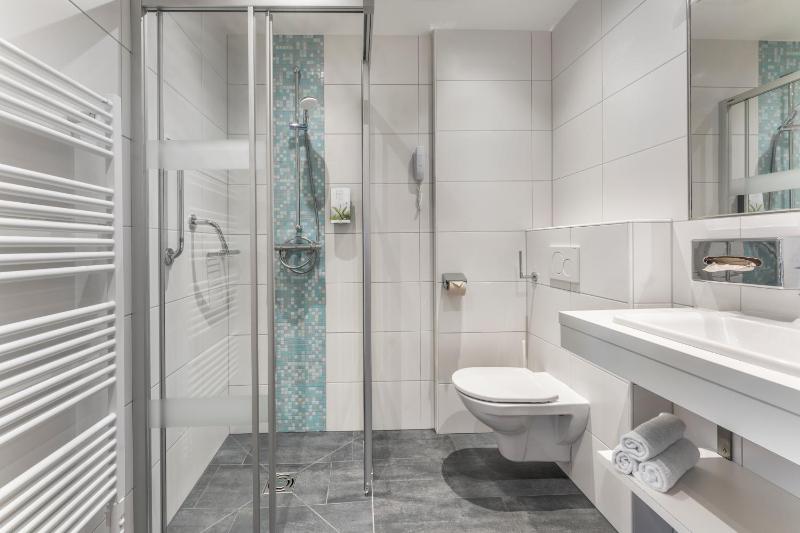 One-Bedroom Apartment image 2