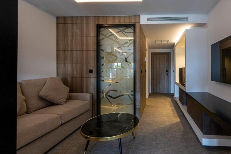 Junior Suite image 3