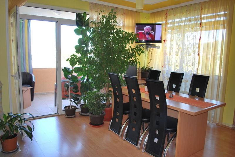 Two-Bedroom Apartment image 4