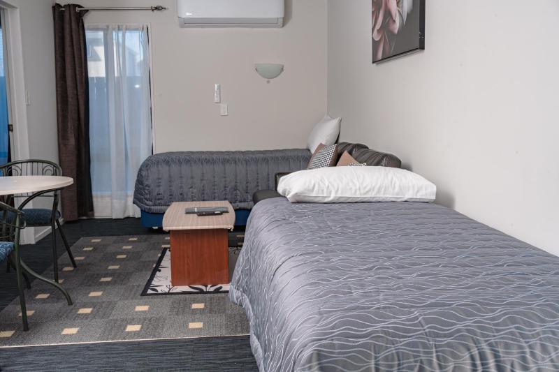 Samhil Motor Lodge - image 34