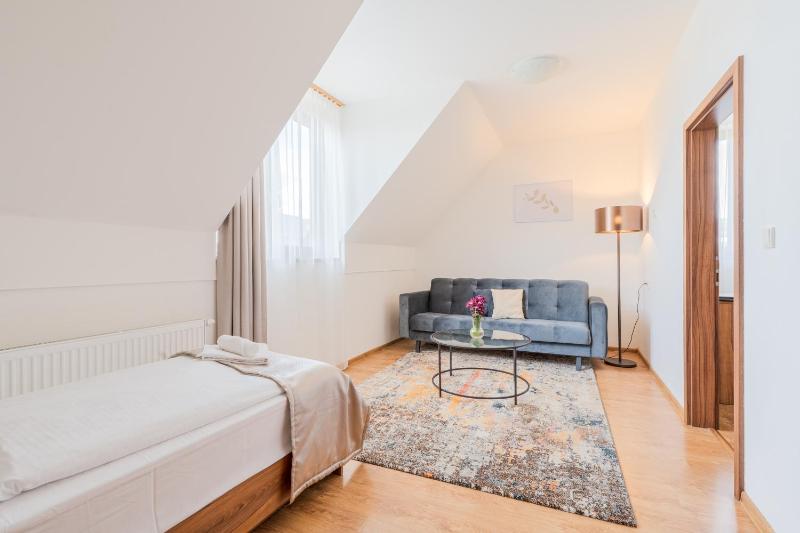 One-Bedroom Apartment image 1